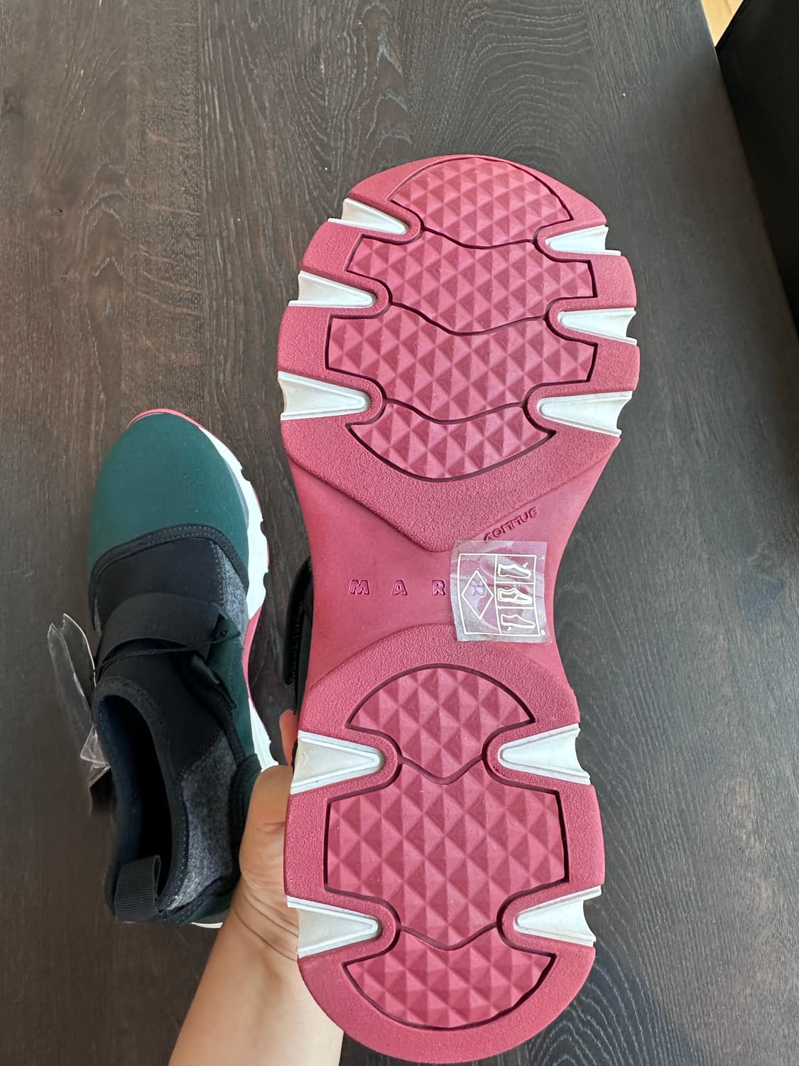 마르니 운동화 35사이즈 (220-225) 새상품, 정품 상품이미지4