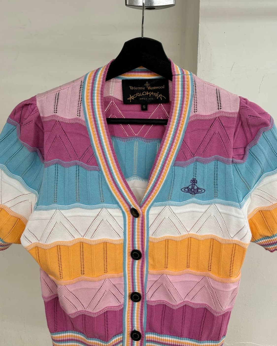 비비안웨스트우드 베아 레인보우 크롭 가디건 상품이미지2