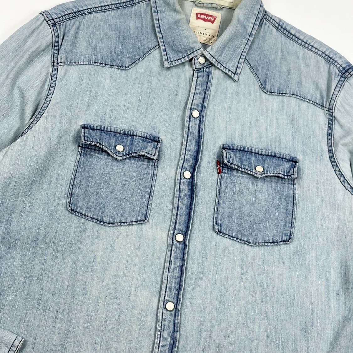 리바이스 오리지널 포켓 연청 데님 셔츠 (L) 상품이미지3