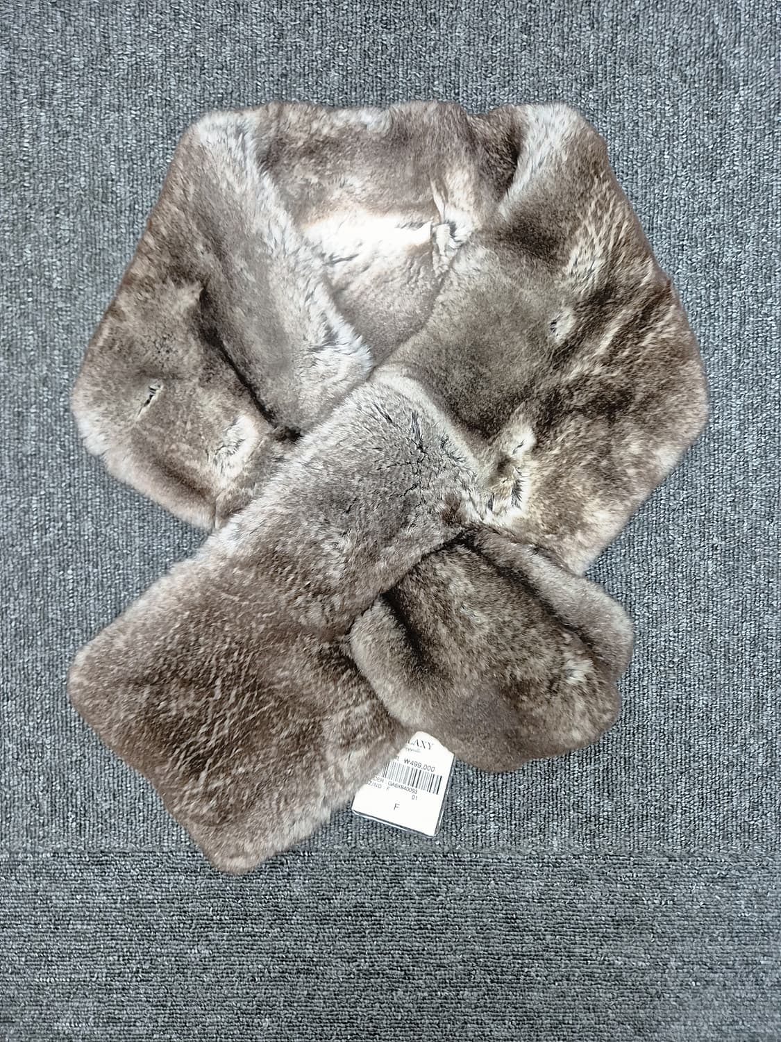 <갤럭시 수젤로>브라운 퍼 머플러 상품이미지1