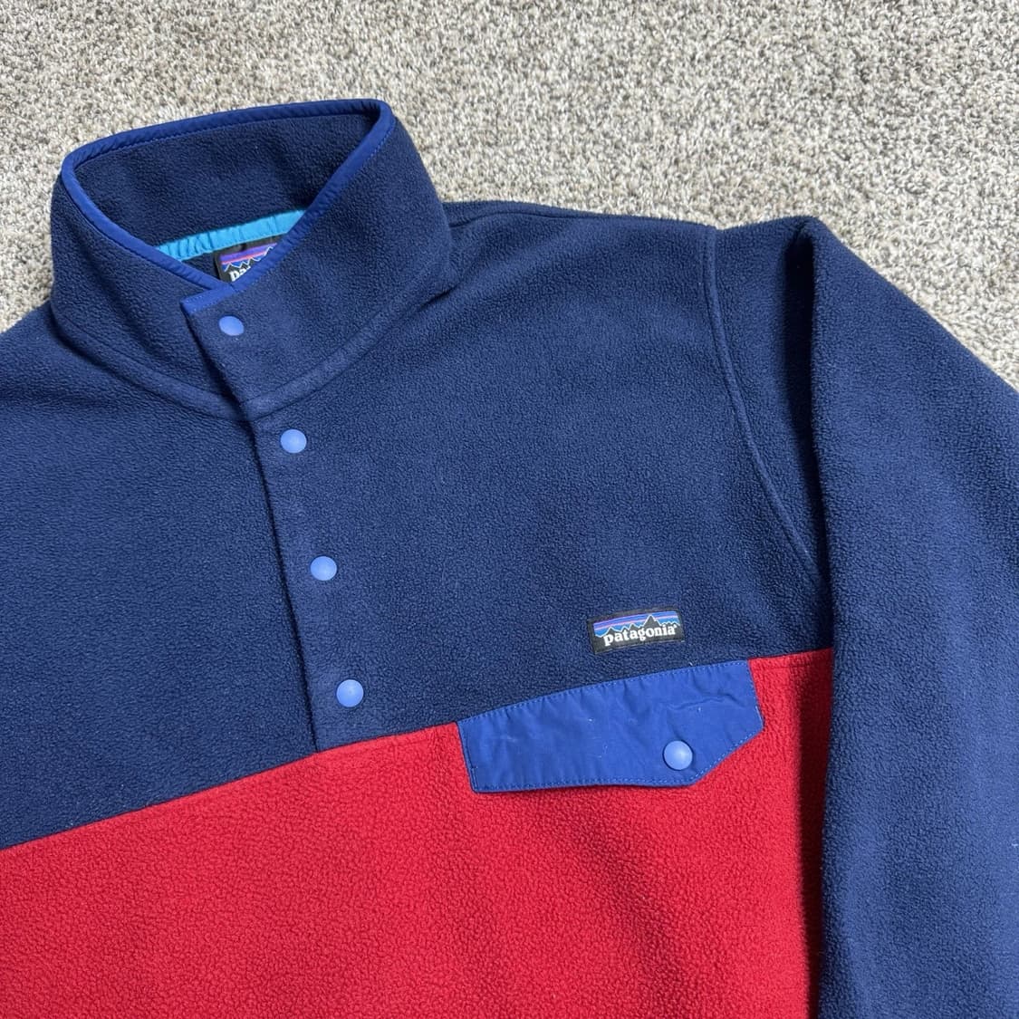 15FW 파타고니아 신칠라 스냅-T 네이비/레드/블루 상품이미지2