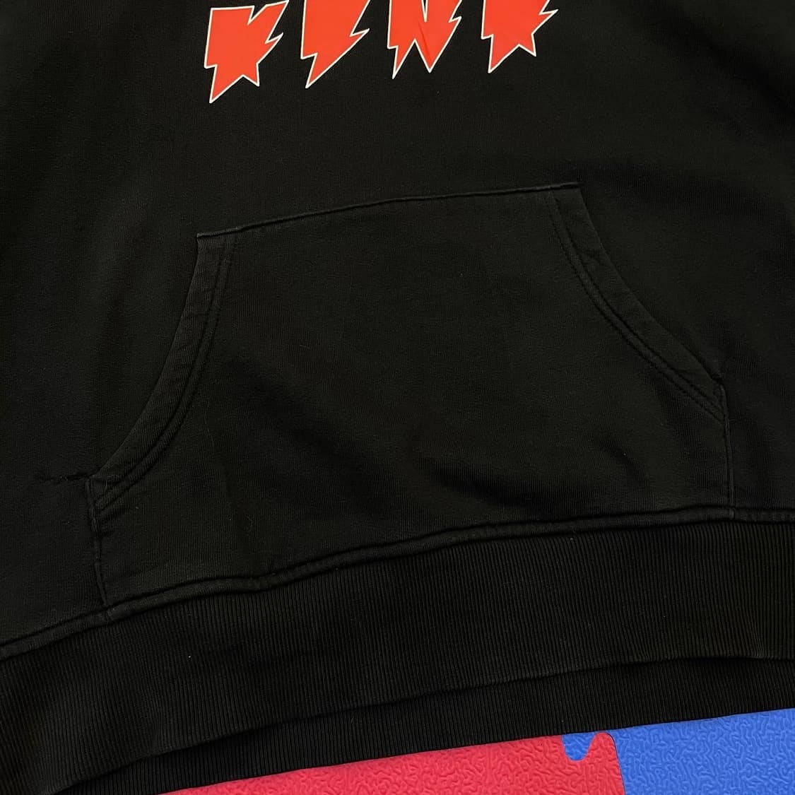 KYUSONEKOKAMI 큐소 네코카미 프린팅 후드티  상품이미지4