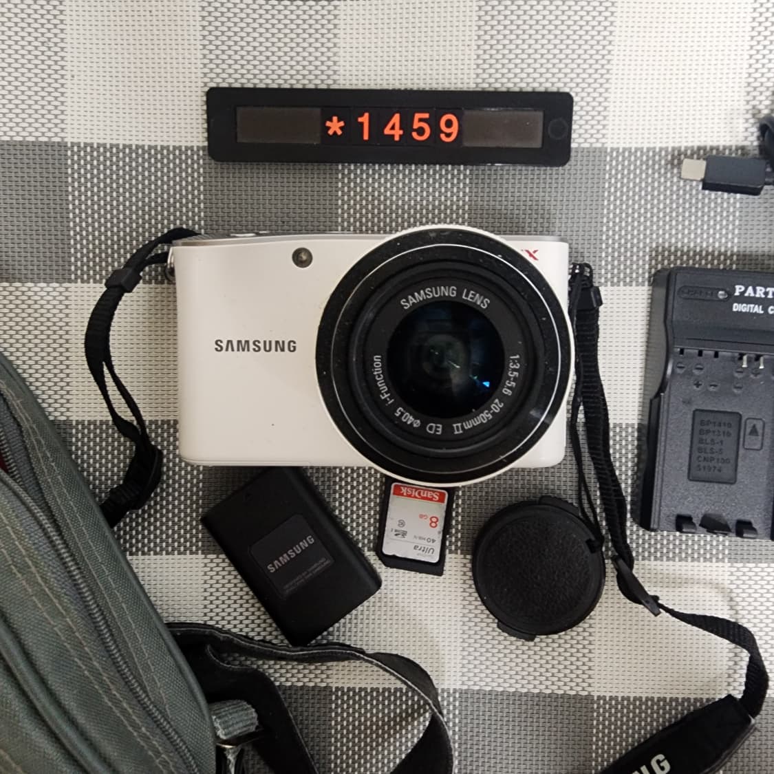 삼성 NX 100 디지털카메라 화이트바디 가방세트 상품이미지1