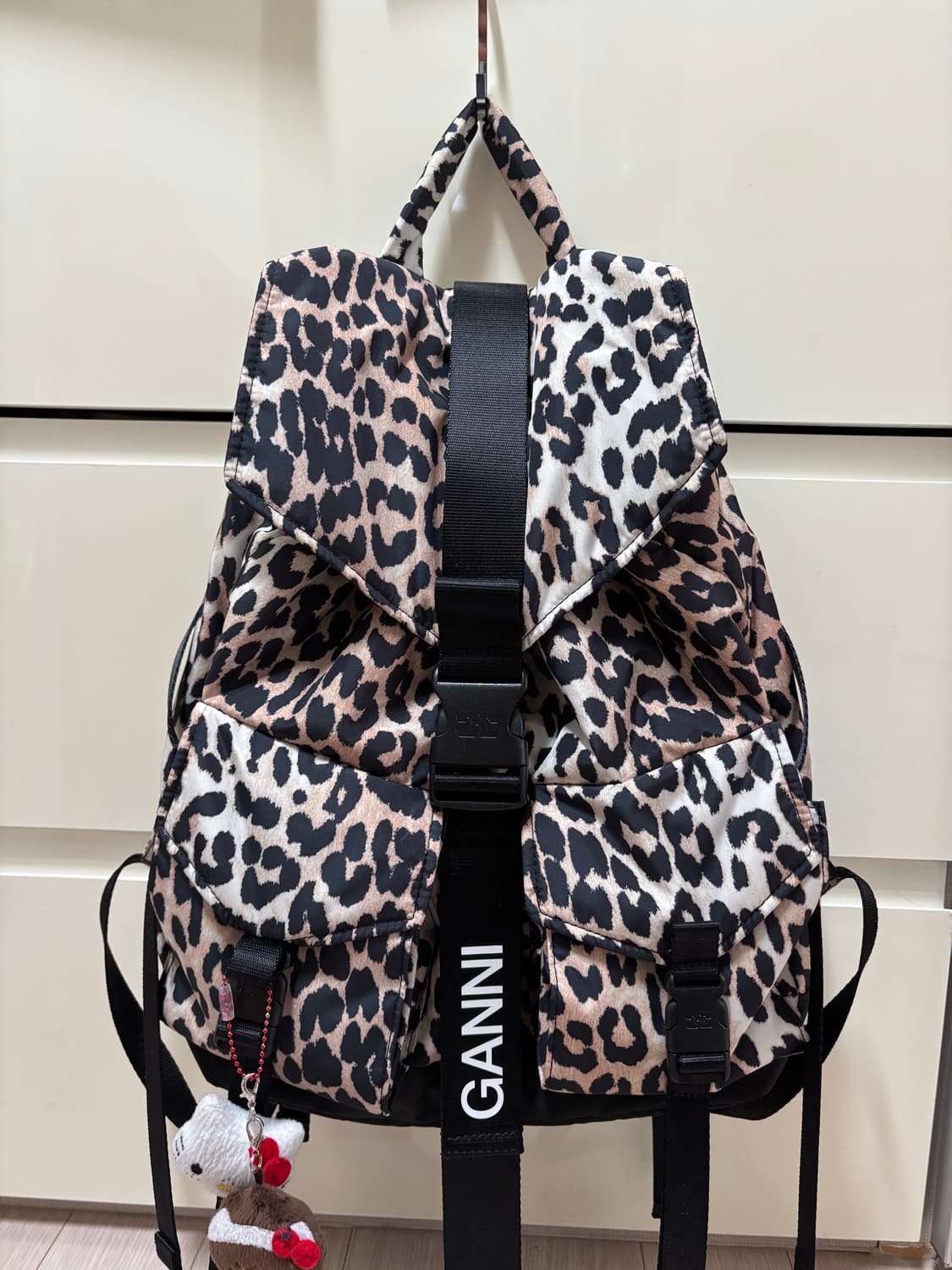가니 레오파드 백팩 상품이미지2