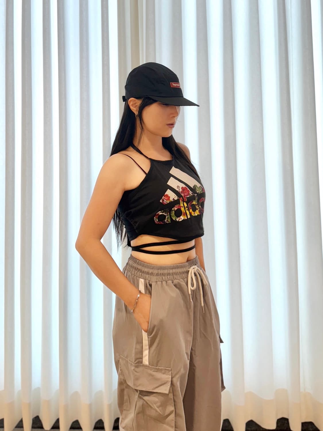 아디다스 스트랩 크롭탑 상품이미지4