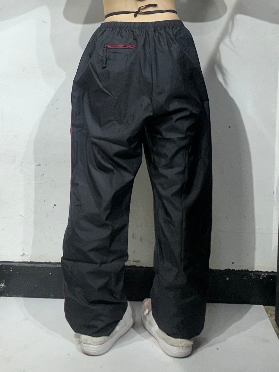 갭 와이드 블랙 버건디 사이드 라인 트랙 팬츠 L 상품이미지3