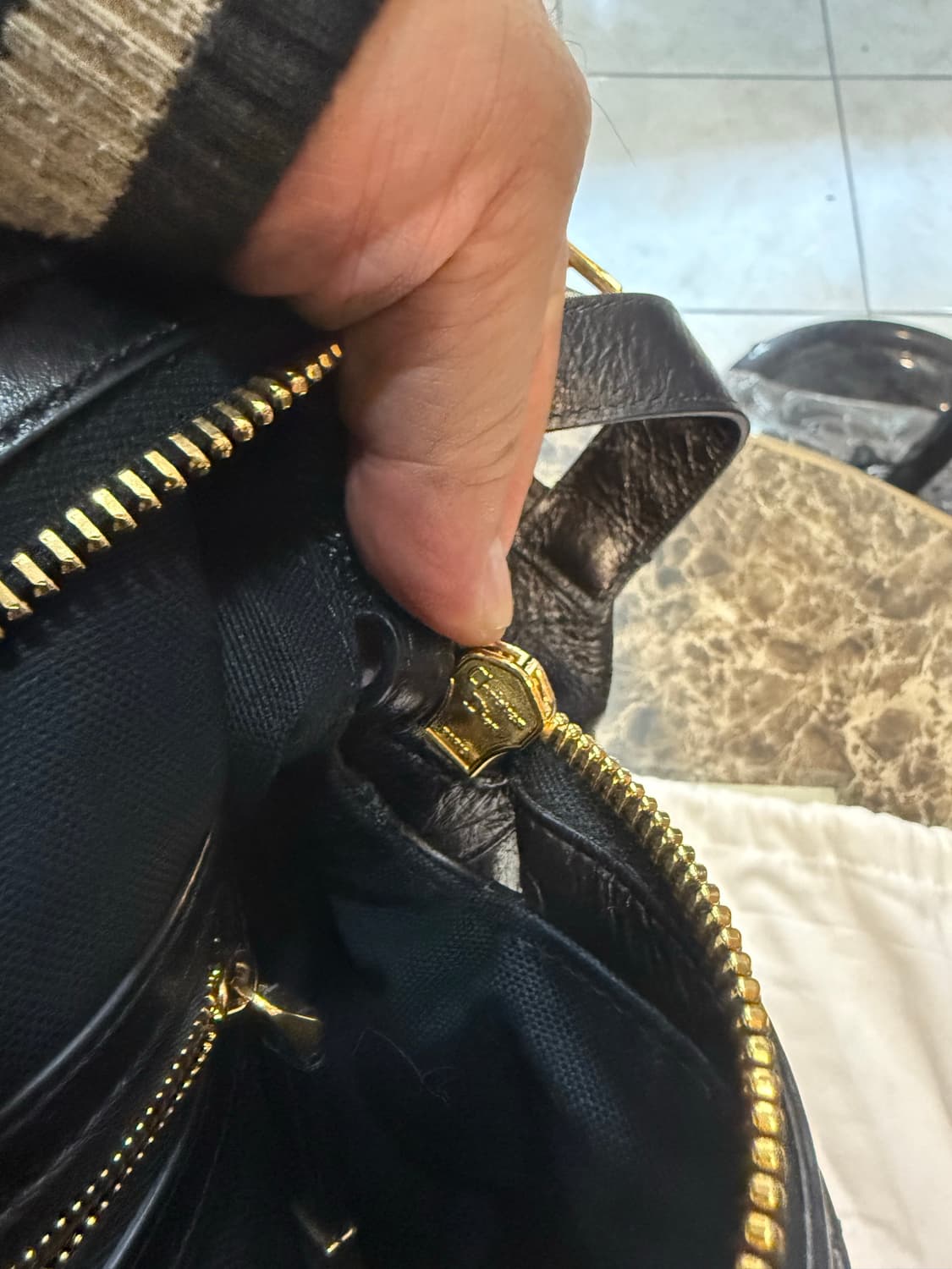 정품 25ss 디올 D-JOURNEY  백 팝니다 상품이미지10