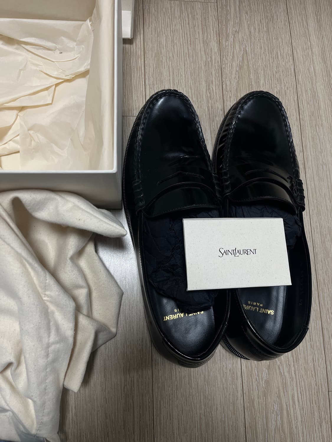 생로랑 모노그램 페니 로퍼 42 상품이미지1