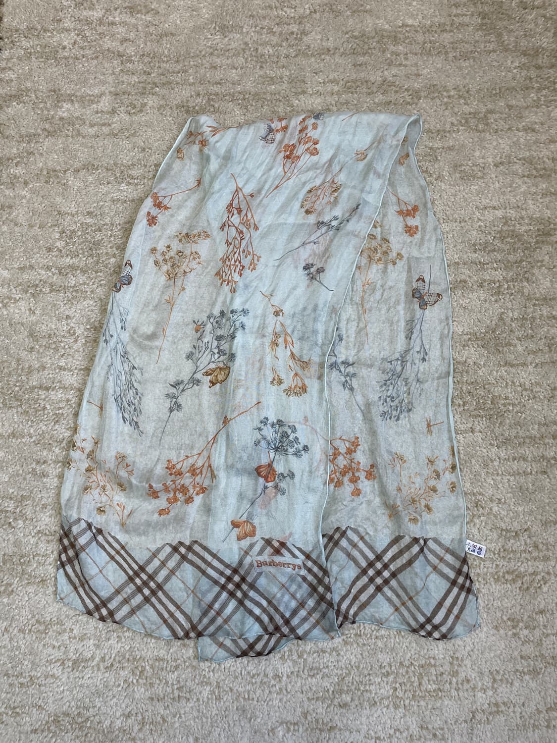 버버리 정품 플로랄 플라워 실크 스카프 상품이미지3