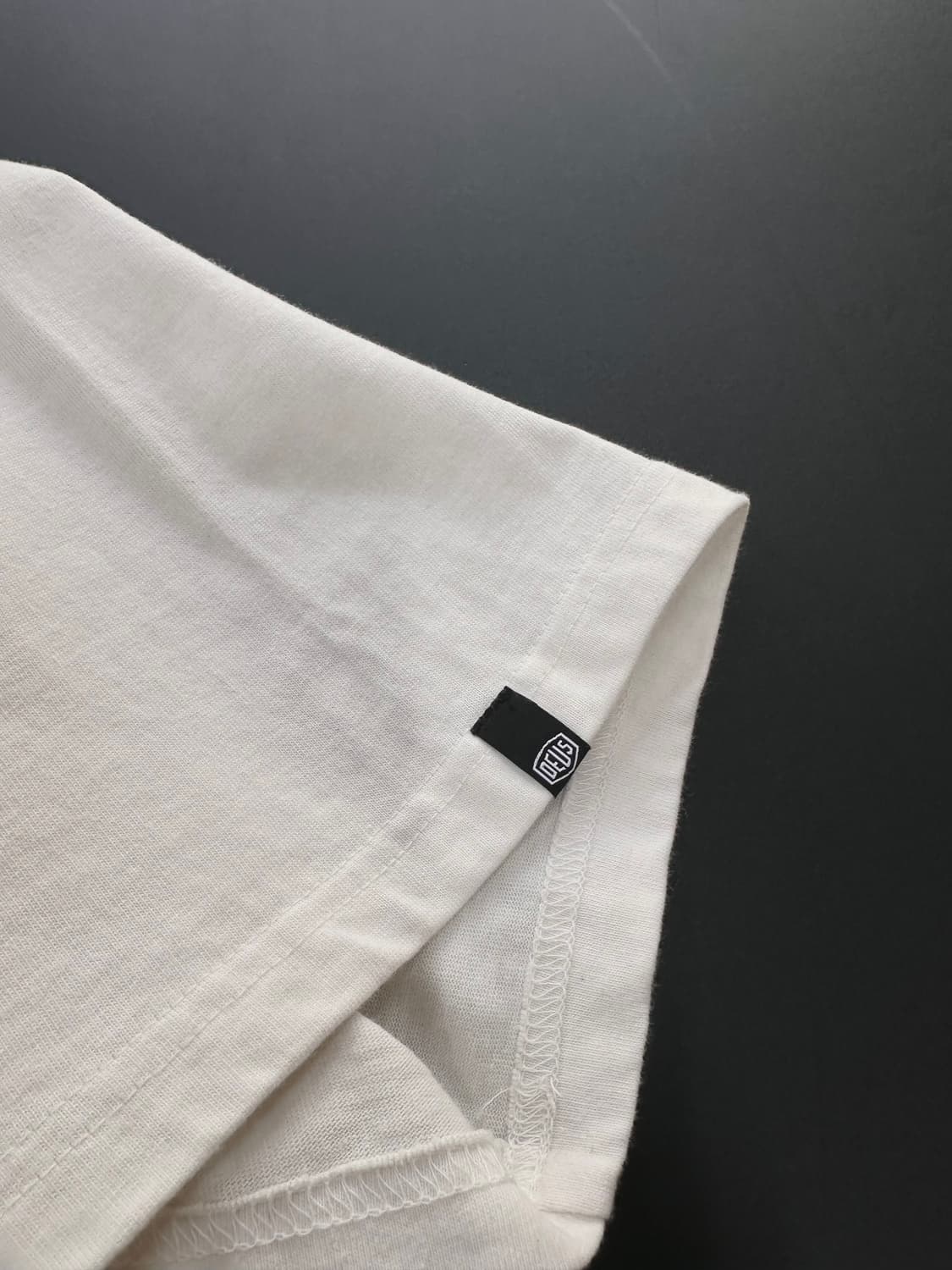 데우스 엑스마키나 SEOUL 백로고 반팔티 상품이미지6