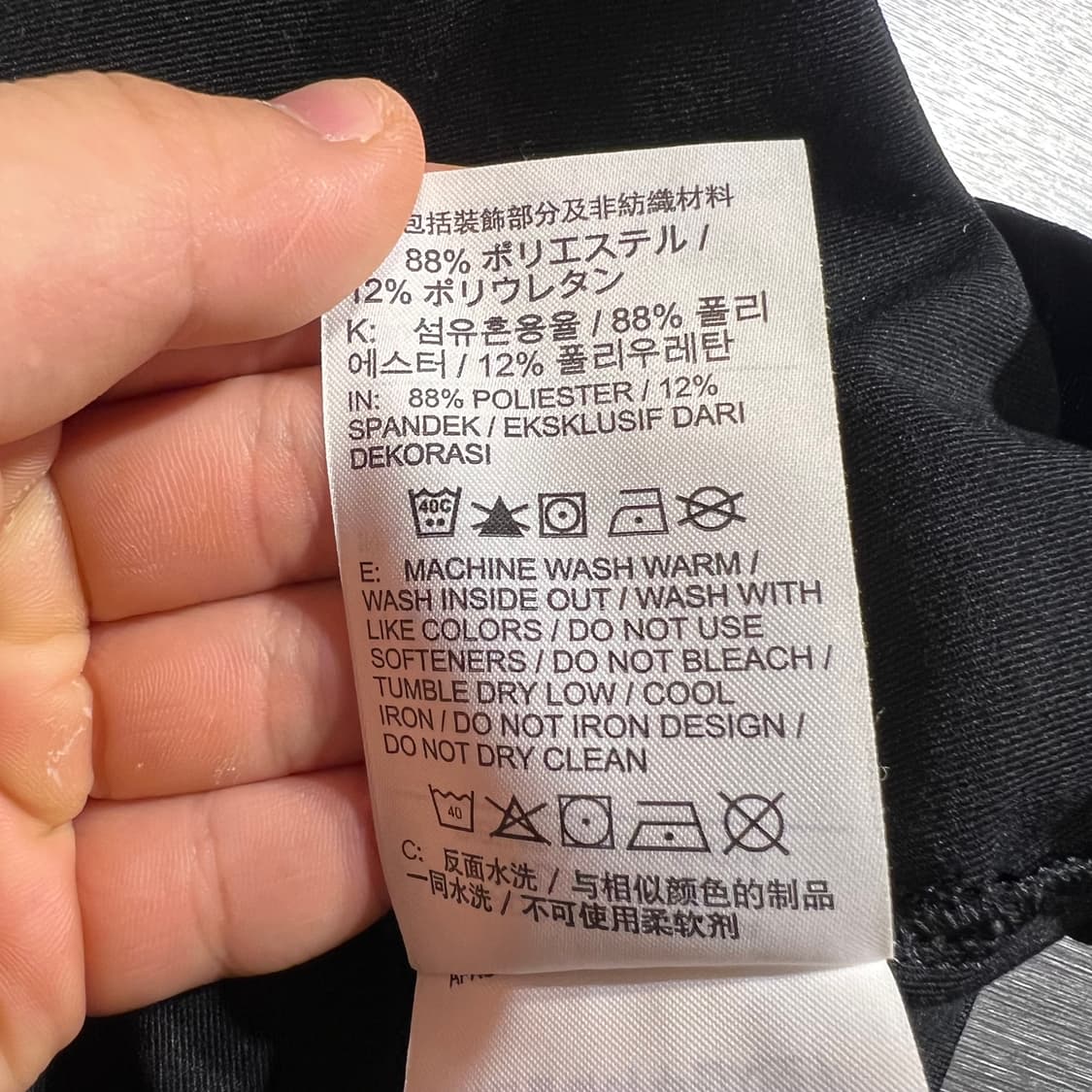 나이키 러닝 블랙 리플렉티브 스우시 반집업 하프집업 핑거홀 긴팔 티셔츠 상품이미지6