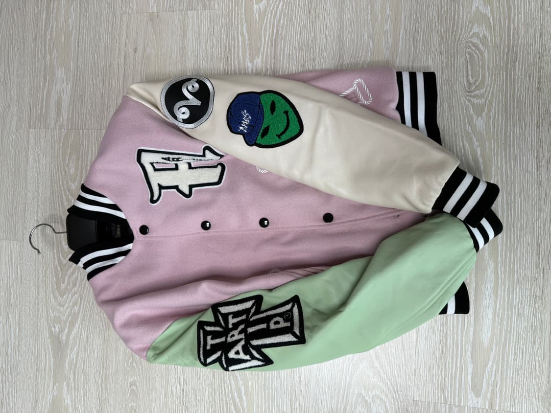 에리즈 바시티 자켓 s사이즈 상품이미지4