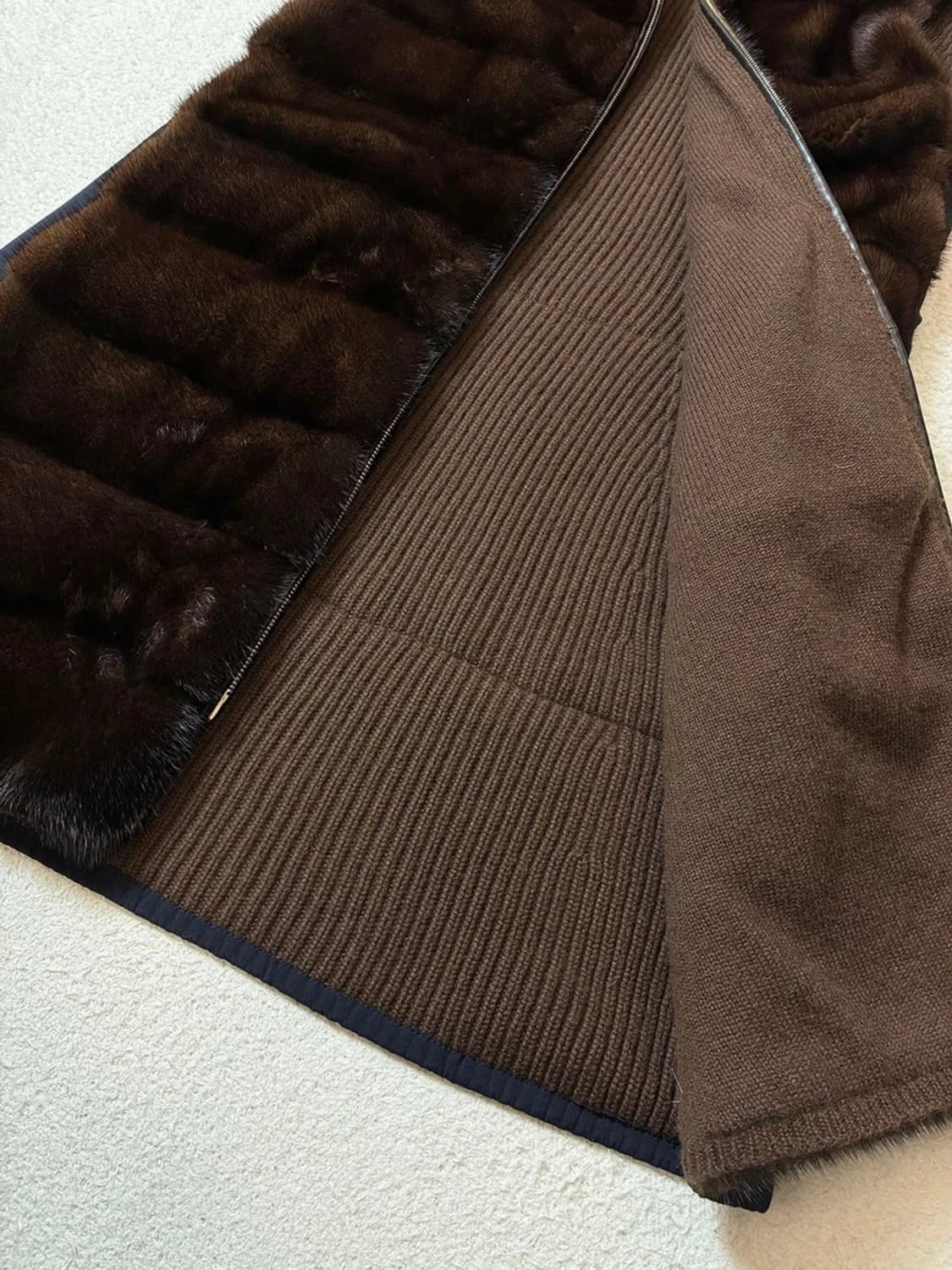  Loro Piana 럭셔리 밍크 롱헤어 니트 베스트 PN6900 상품이미지4