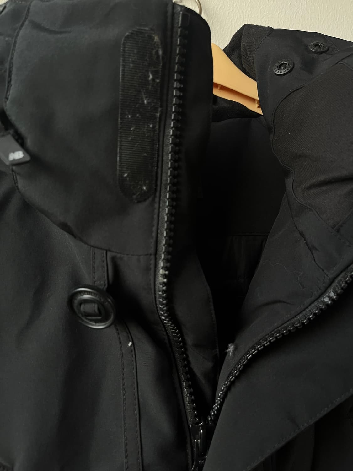 뉴발란스 블랙 패딩 자켓 상품이미지4
