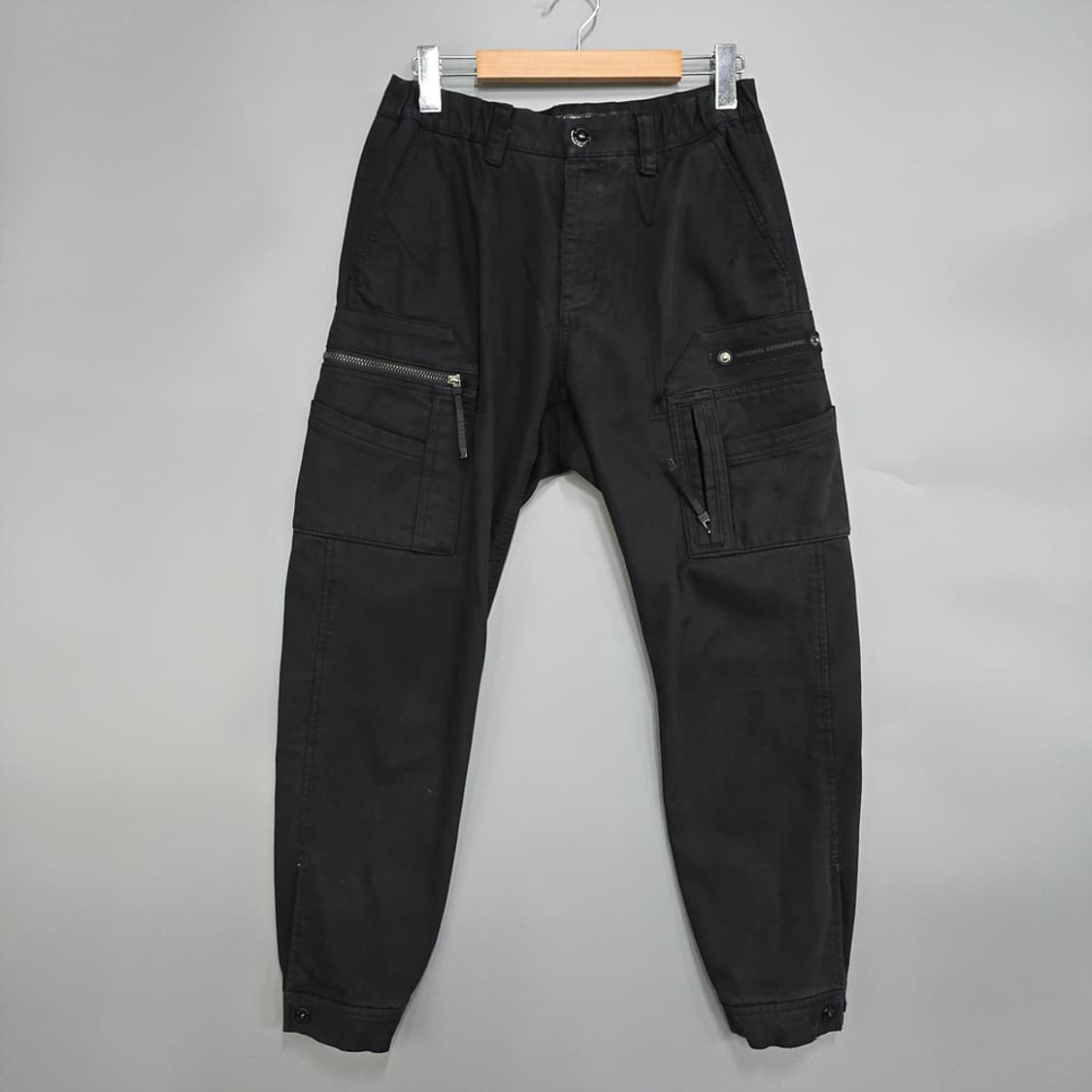 내셔널지오그래픽(national geographic) 데님 카고팬츠 블랙 상품이미지1