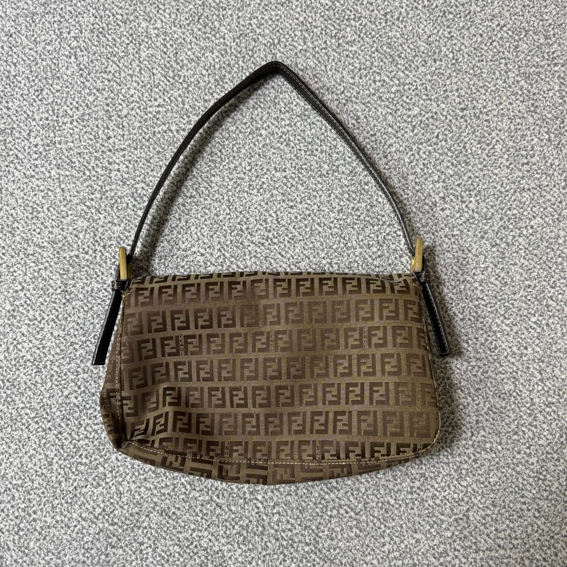 FENDI 펜디 주카 맘마 미니백 상품이미지2