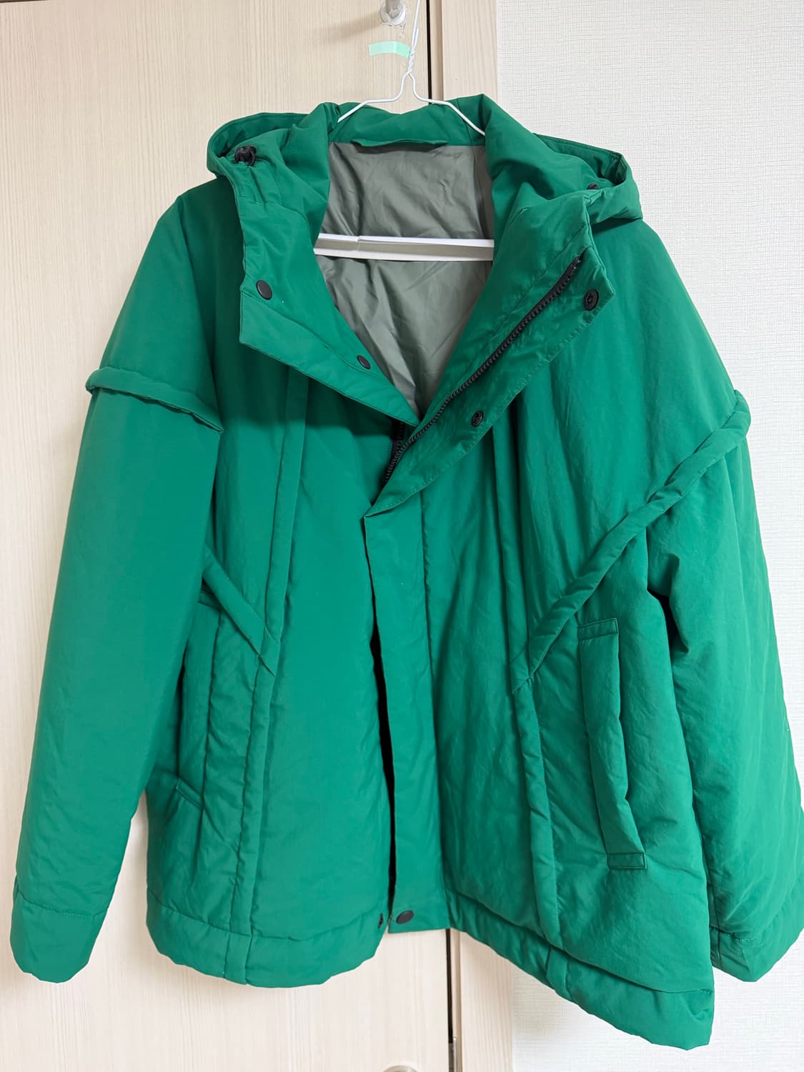 옴므 플리세 프레임 후드 패딩 재킷 상품이미지1