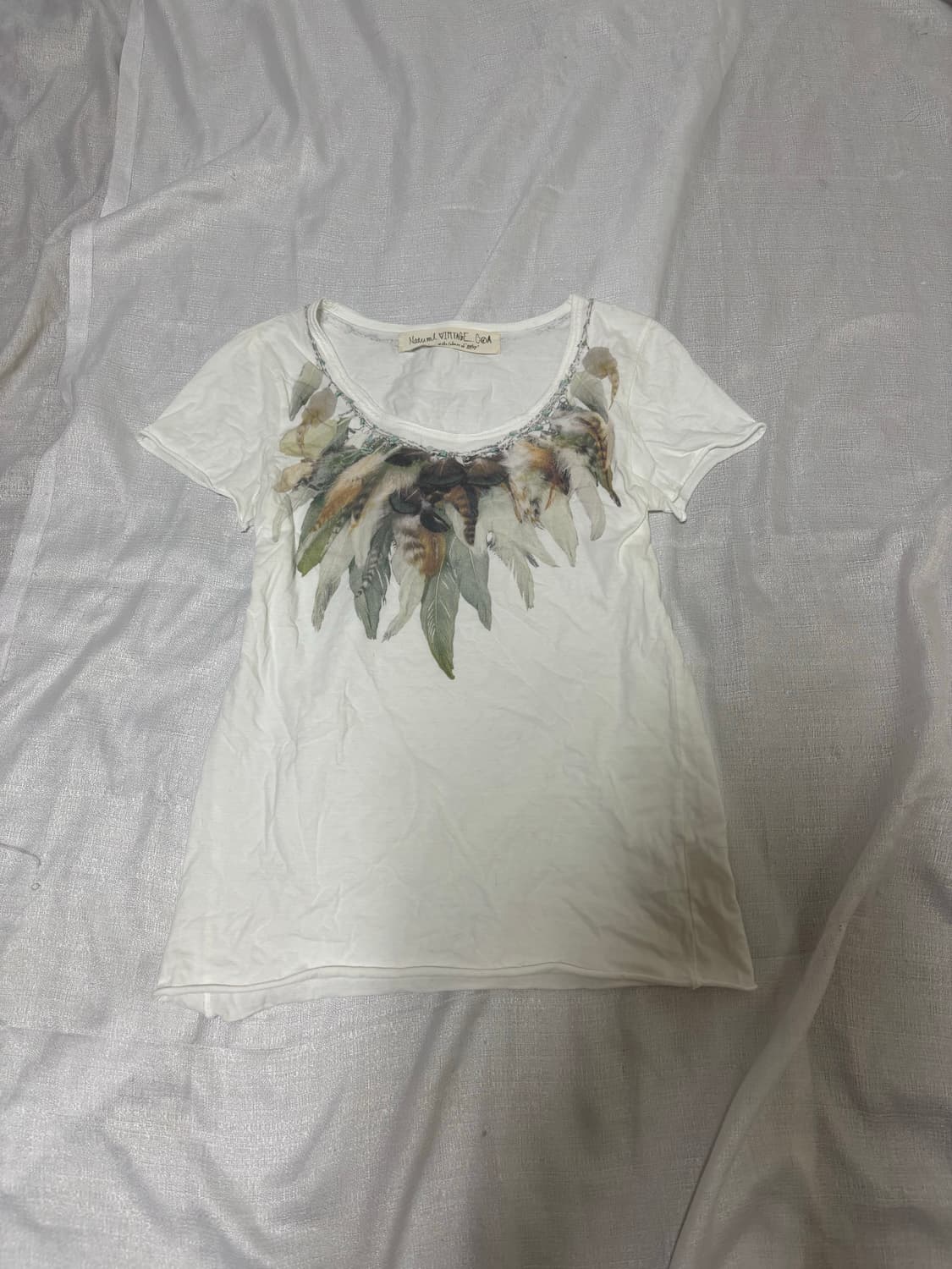 “G.O.A” 00’s Mood Feathers Print Tee 상품이미지5