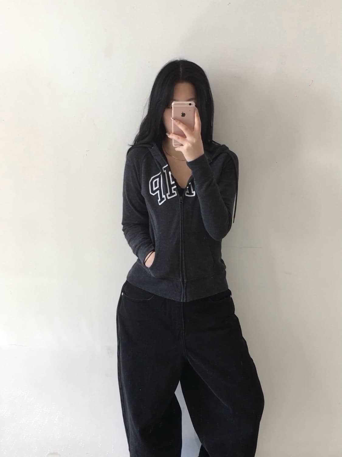 갭 패치 로고 후드집업 상품이미지1