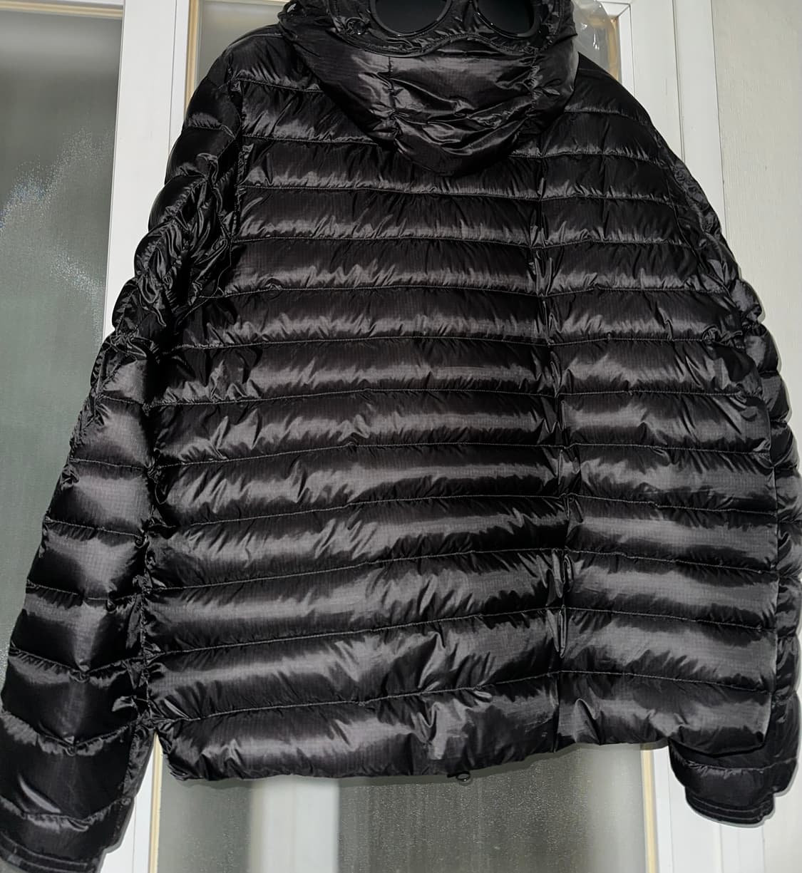 CP컴퍼니 DD쉘 고글 경량패딩 25FW 상품이미지2