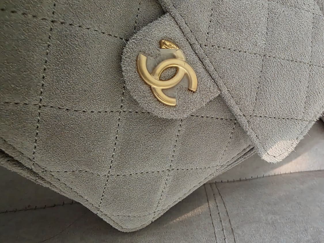 샤넬 25백 스웨이드 미듐 새상품 상품이미지8