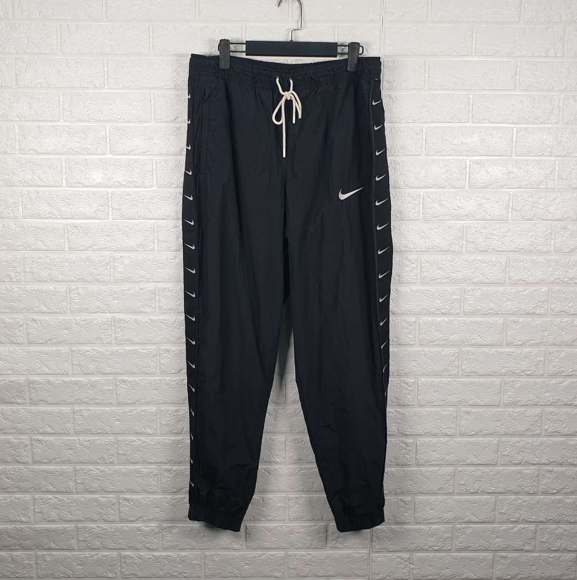 [35]나이키 스우시 우븐 트레이닝 바지 상품이미지4