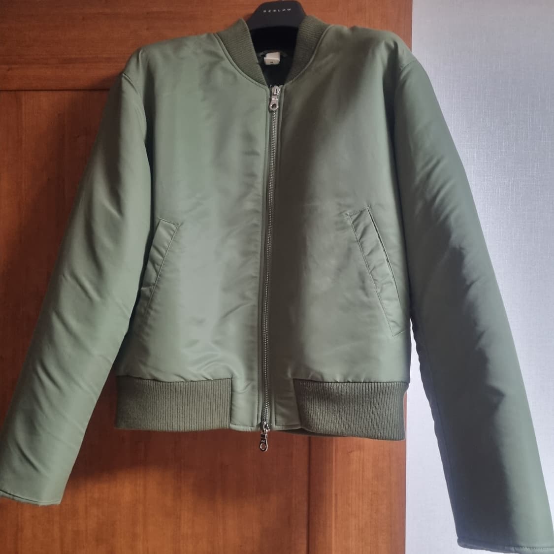 [50] 선플라워 봄버 상품이미지2