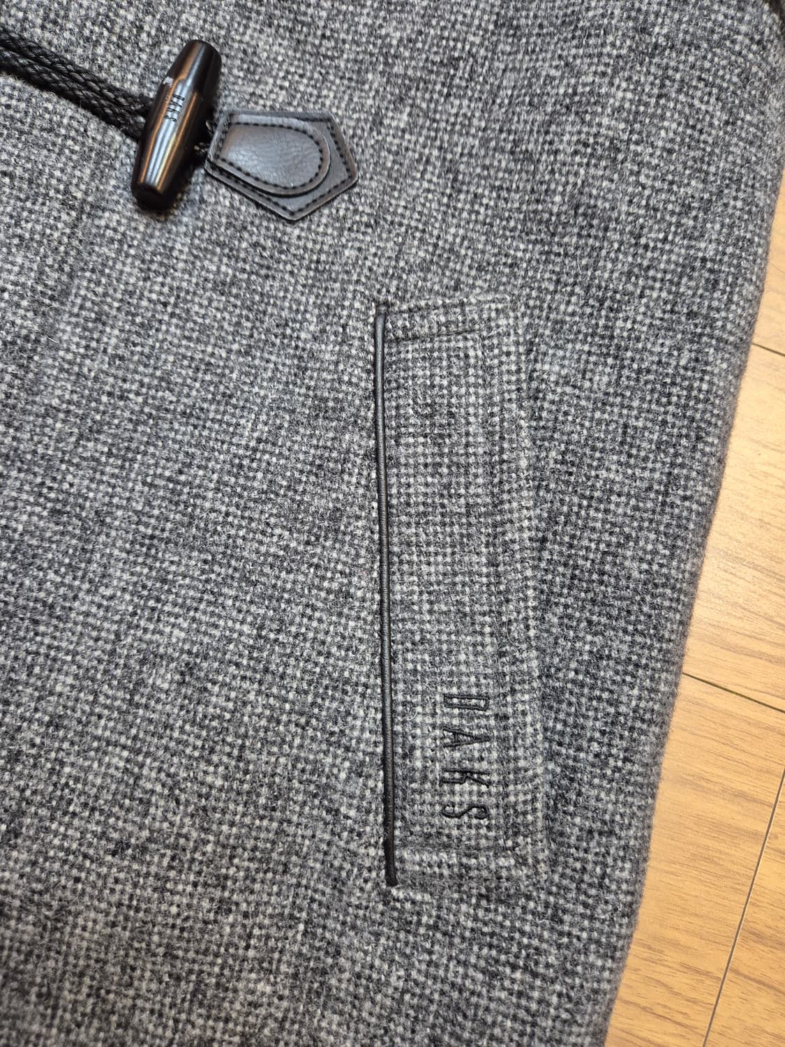 닥스 아동용 더플 코트 130사이즈입니다. 모 93% 함유되어있어 따뜻하 상품이미지5