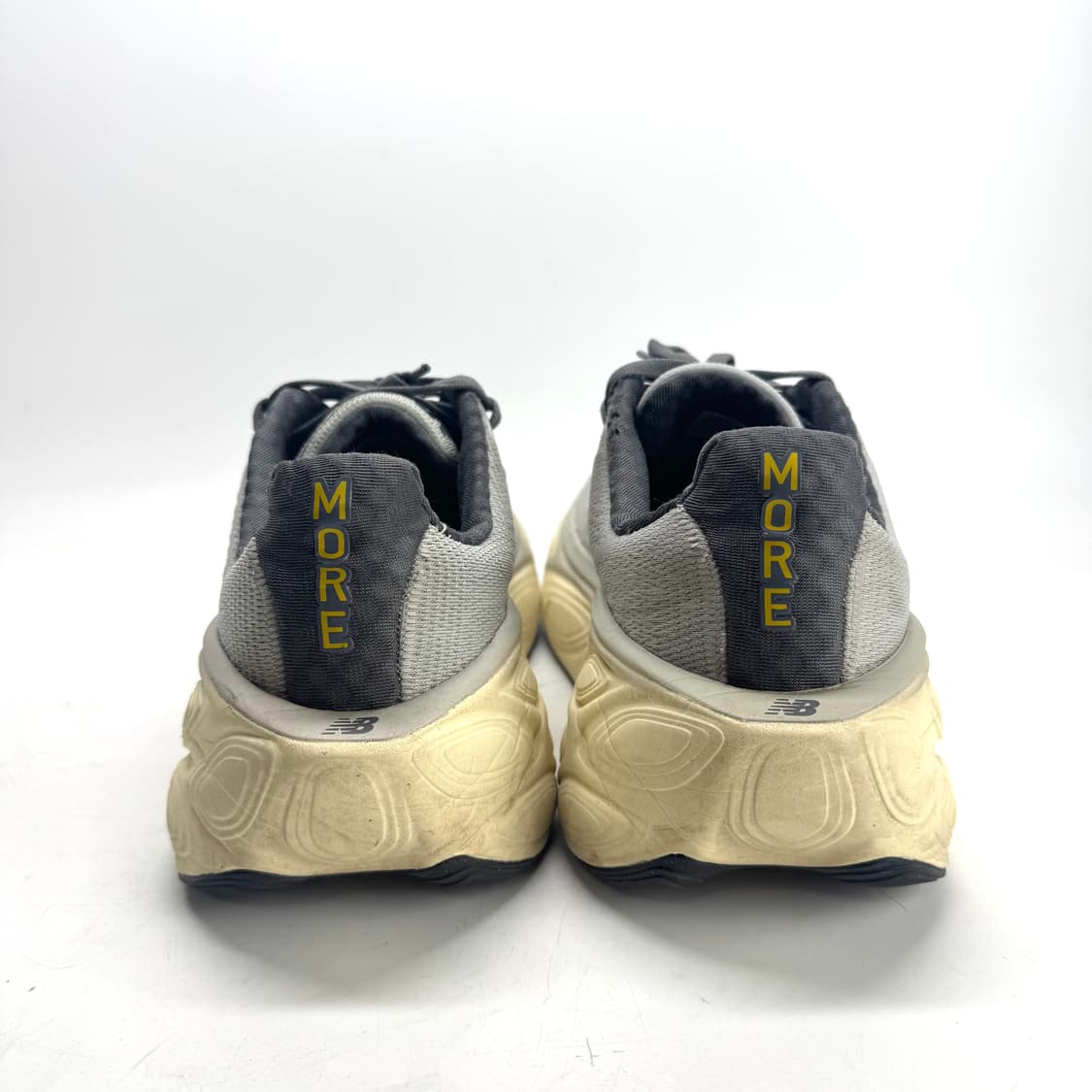 275) 뉴발란스 프레쉬폼 X 모어 V5 런닝화 스니커즈 상품이미지5