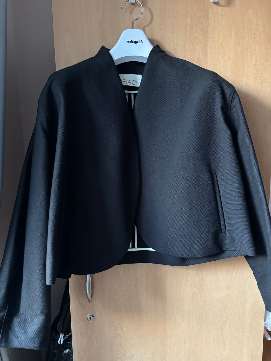 RRACE Curved Short Jacket  상품이미지6