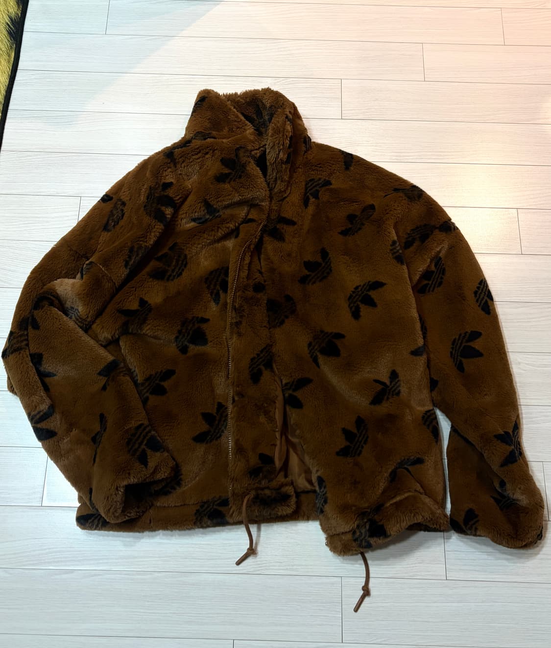 아디다스 브라운 퍼 후리스 자켓 L 상품이미지1