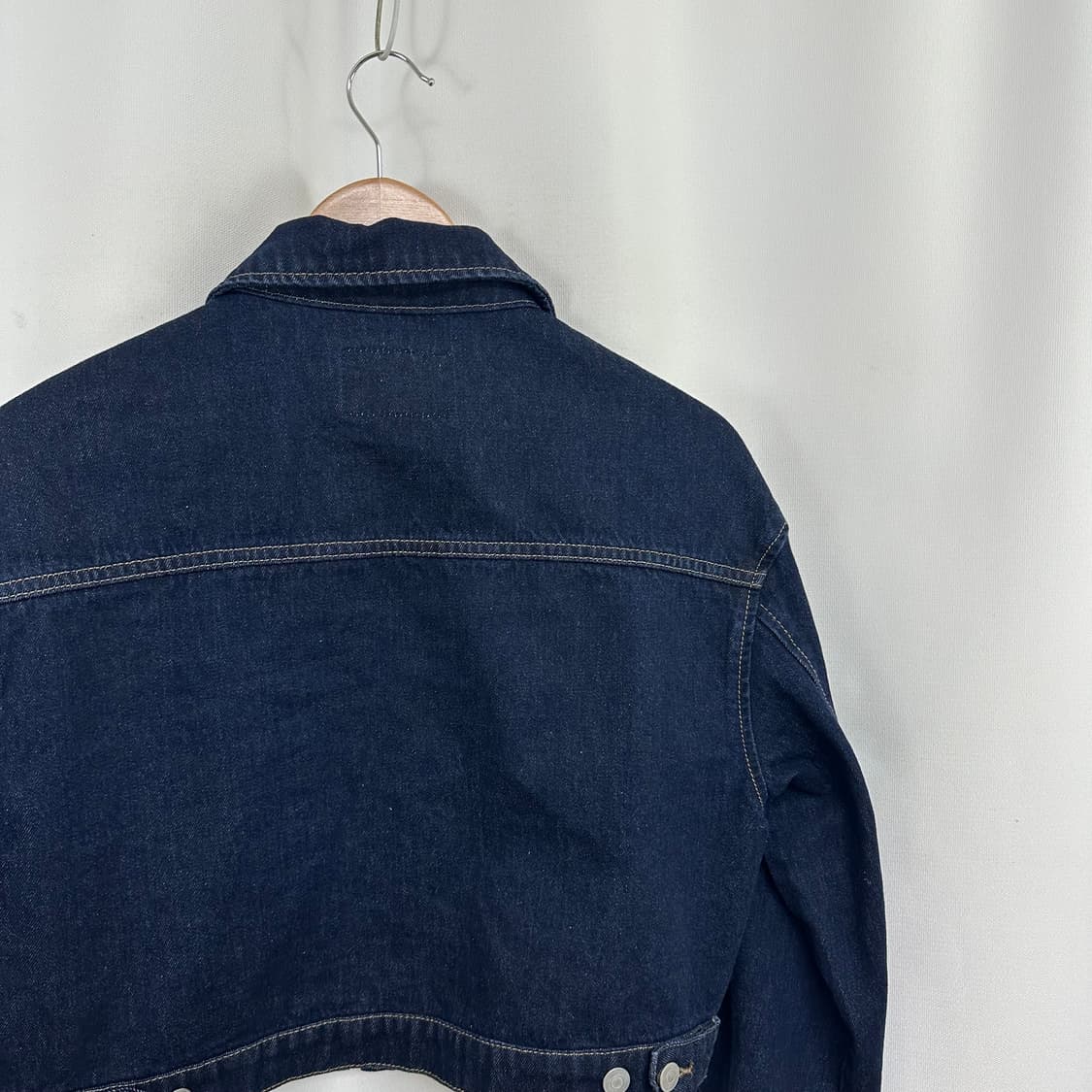   무신사스탠다드 여자 크롭 데님 청자켓 M 상품이미지7