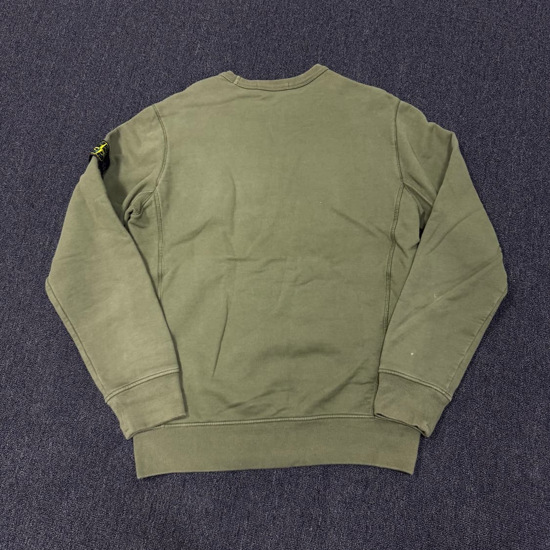 스톤아일랜드 와펜 맨투맨 상품이미지2