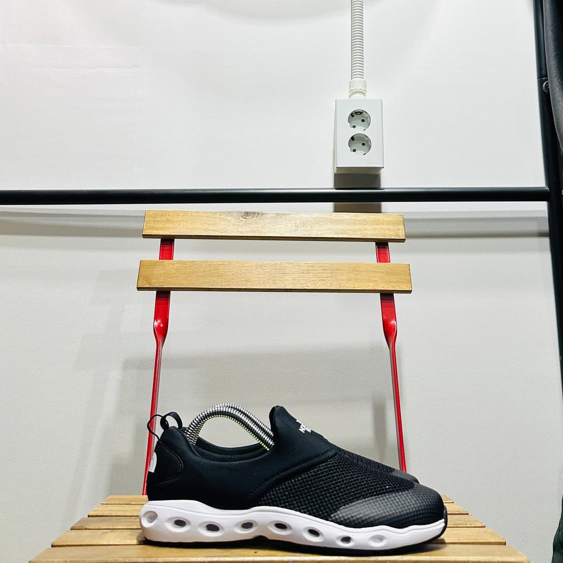 240) 노스페이스 슬립온 여성 여자 운동롸 아쿠아슈 블랙 상품이미지1