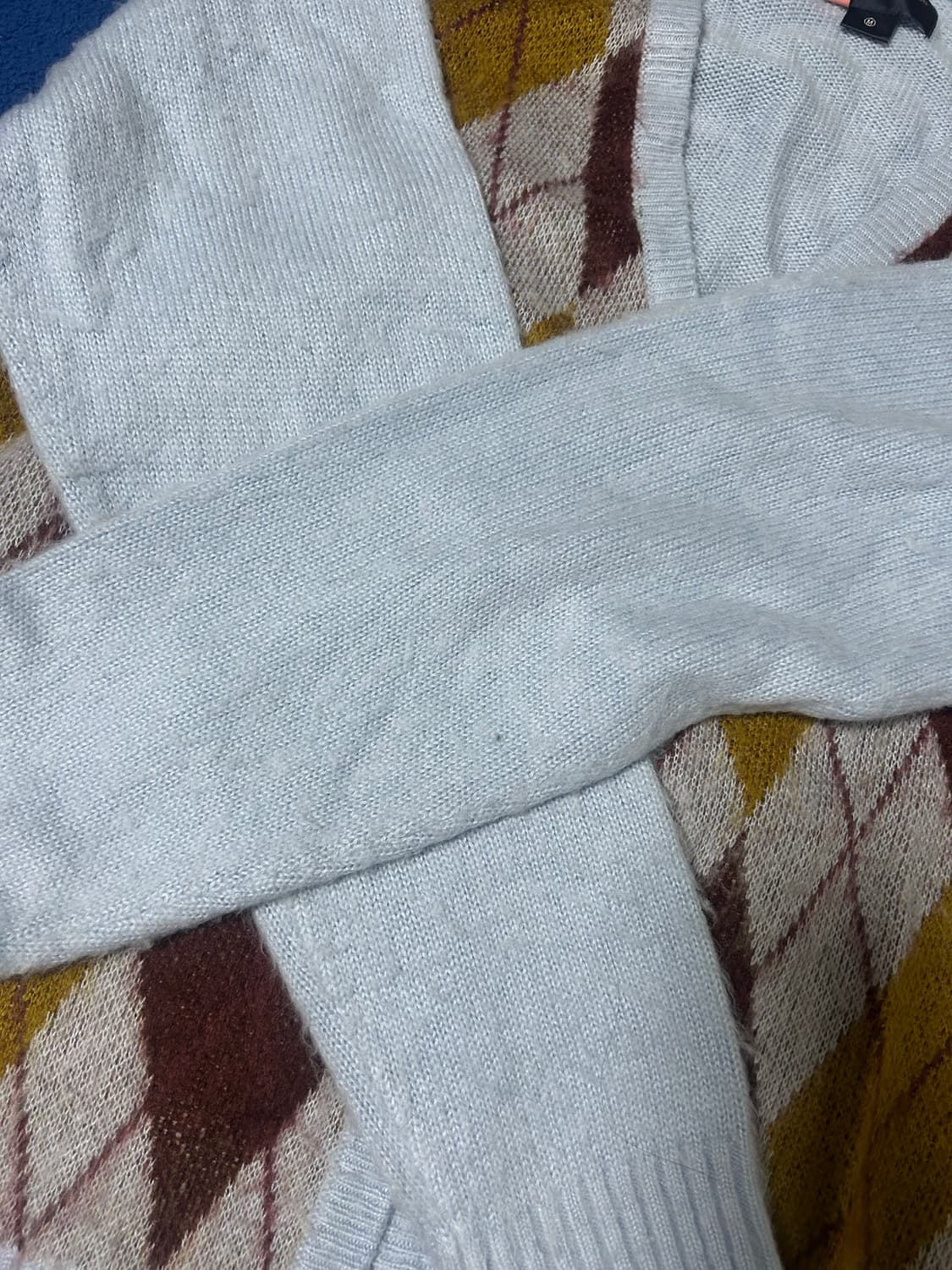 디스이즈네버댓 아가일 니트 가디건 상품이미지4