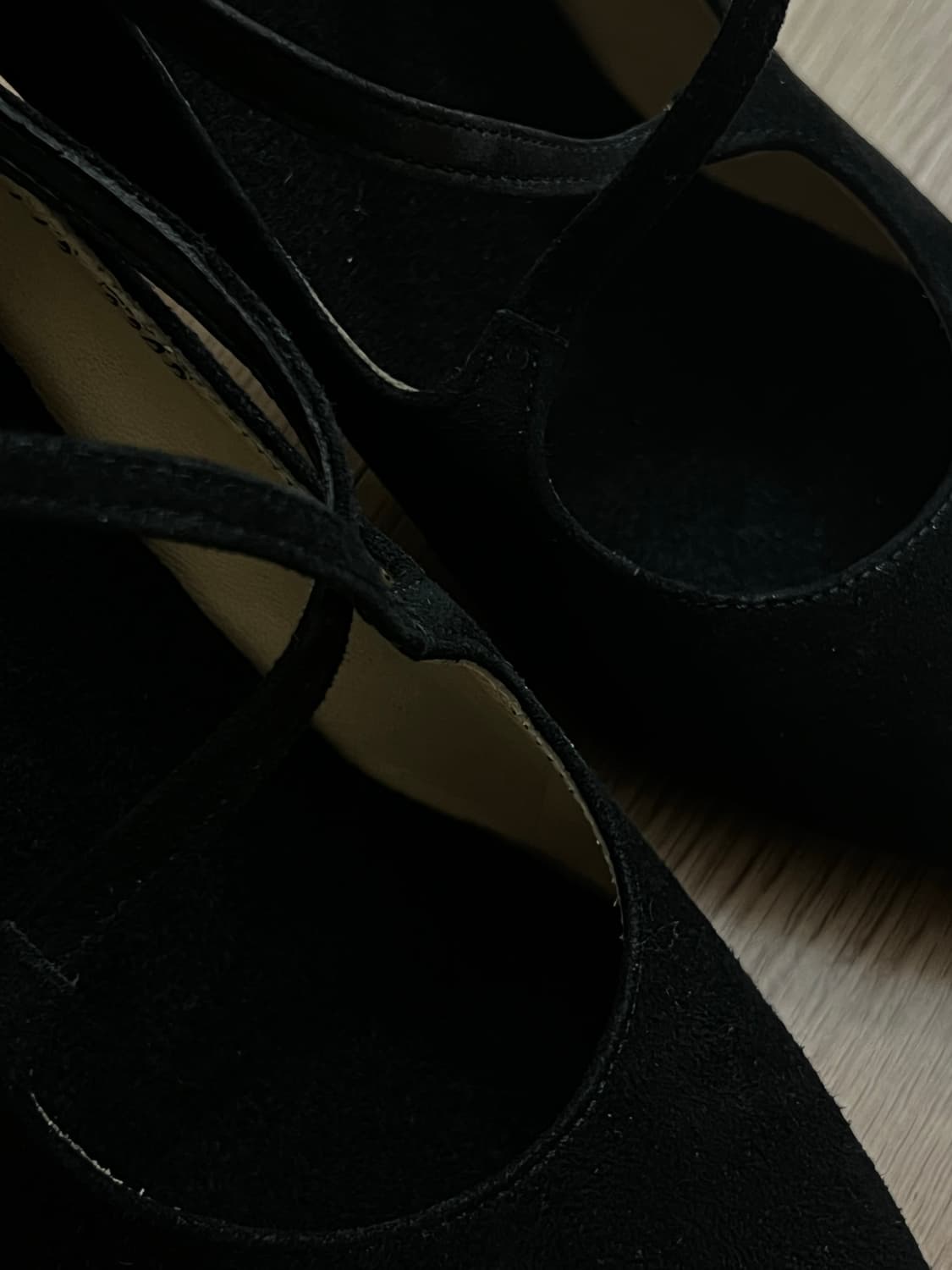 발렌시아가 블랙 스웨이드 메리제인 하이힐 상품이미지7