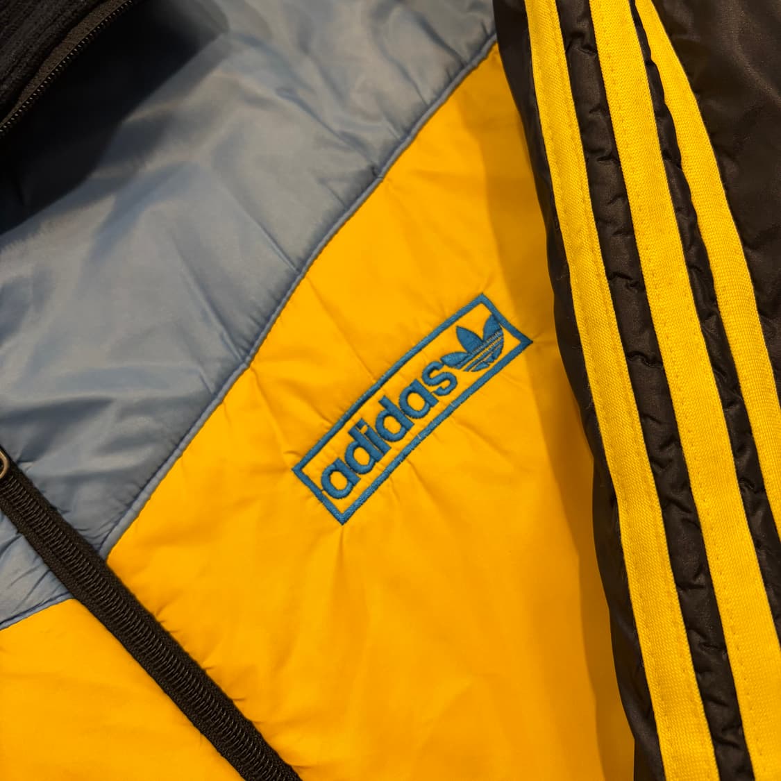 00s 아디다스 3선 빅로고 패딩 자켓 블랙/옐로우 C995 상품이미지4