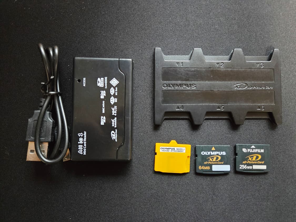 후지xd 256mb+올림푸스xd 64mb+전용케이스등일괄 상품이미지1