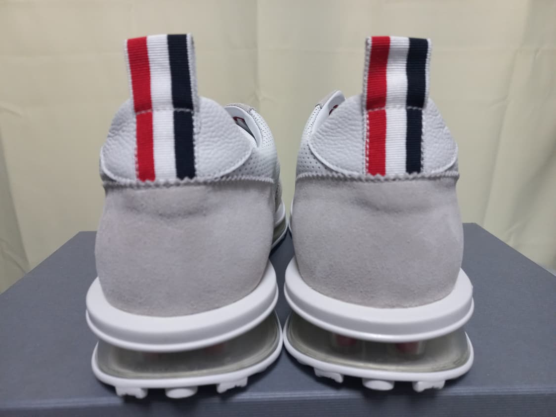 [새상품,280]톰브라운 테크러너 클리어솔 스니커즈 상품이미지3