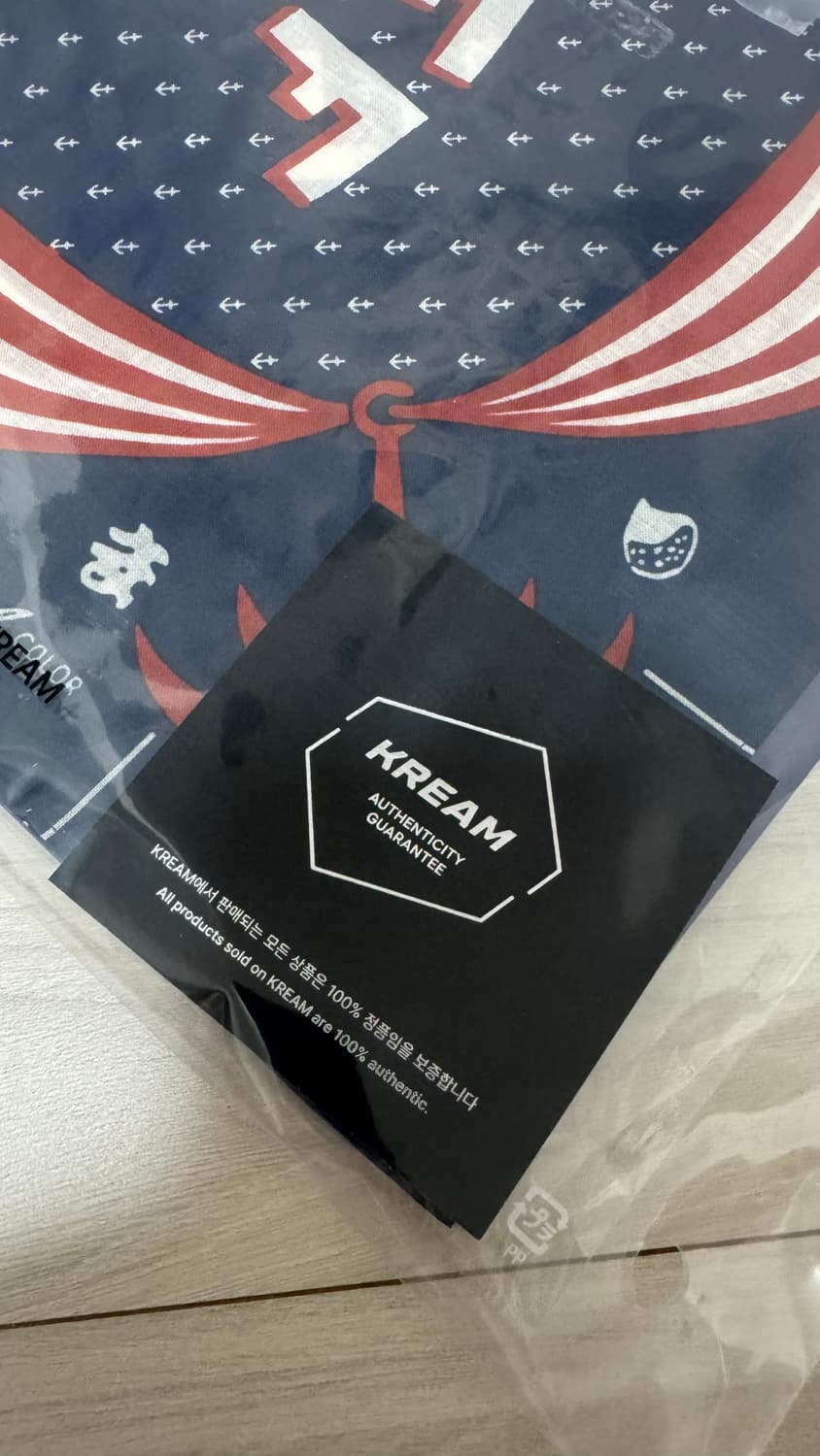 [OS] 캐피탈 컬러드 반다나 앵그리 캣 네이비 상품이미지4