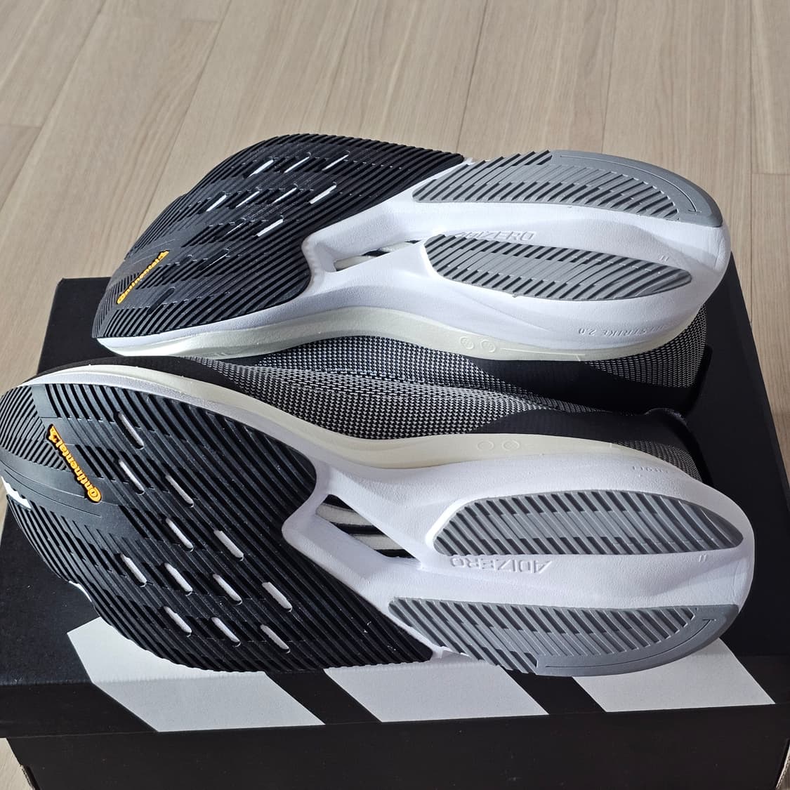 260 새제품) 아디다스 아디제로 보스턴 12 런닝화 러닝화 ID4234 상품이미지7