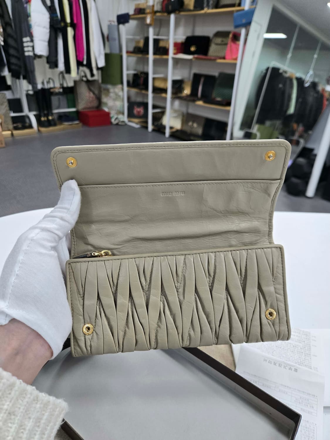 [40%할인] 미우미우 마테라쎄 장지갑 상품이미지5