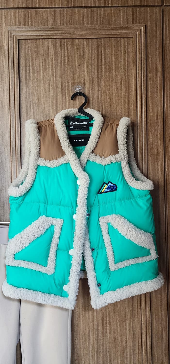 코치 Schott 콜라보 패딩 베스트 (정품) 상품이미지1