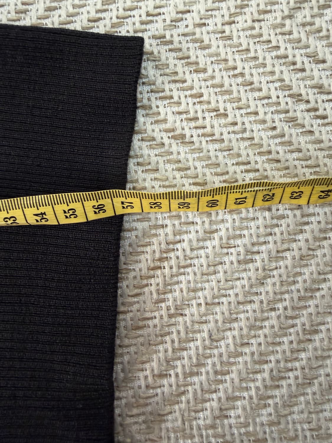 매장판정품) 버버리 여성 블랙 하이넥 니트 M 상품이미지10