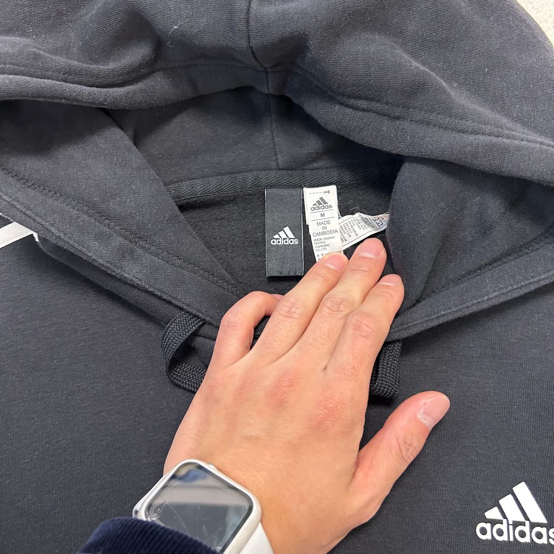 Adidas black Hoodie 상품이미지5