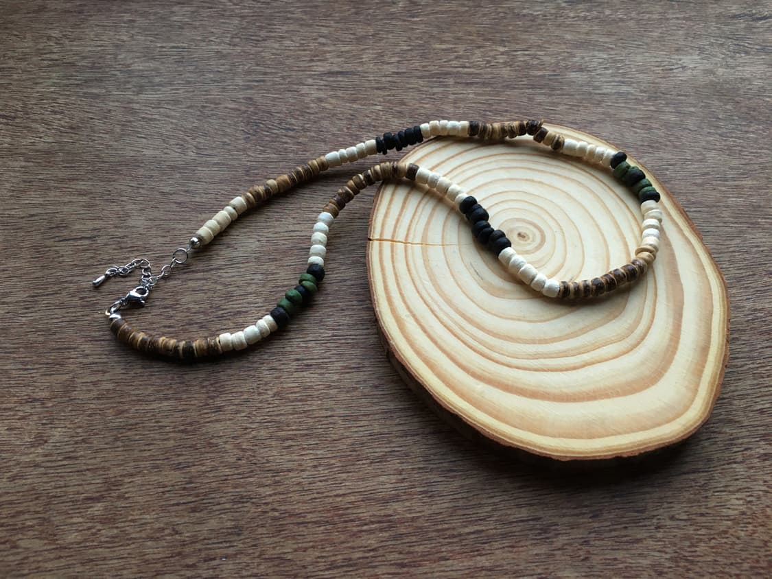 green wood necklace 상품이미지2