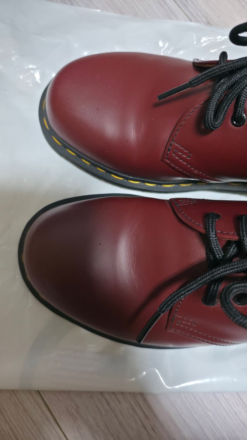 닥터마틴 1461 3홀 레드체리 팝니다. 상품이미지2