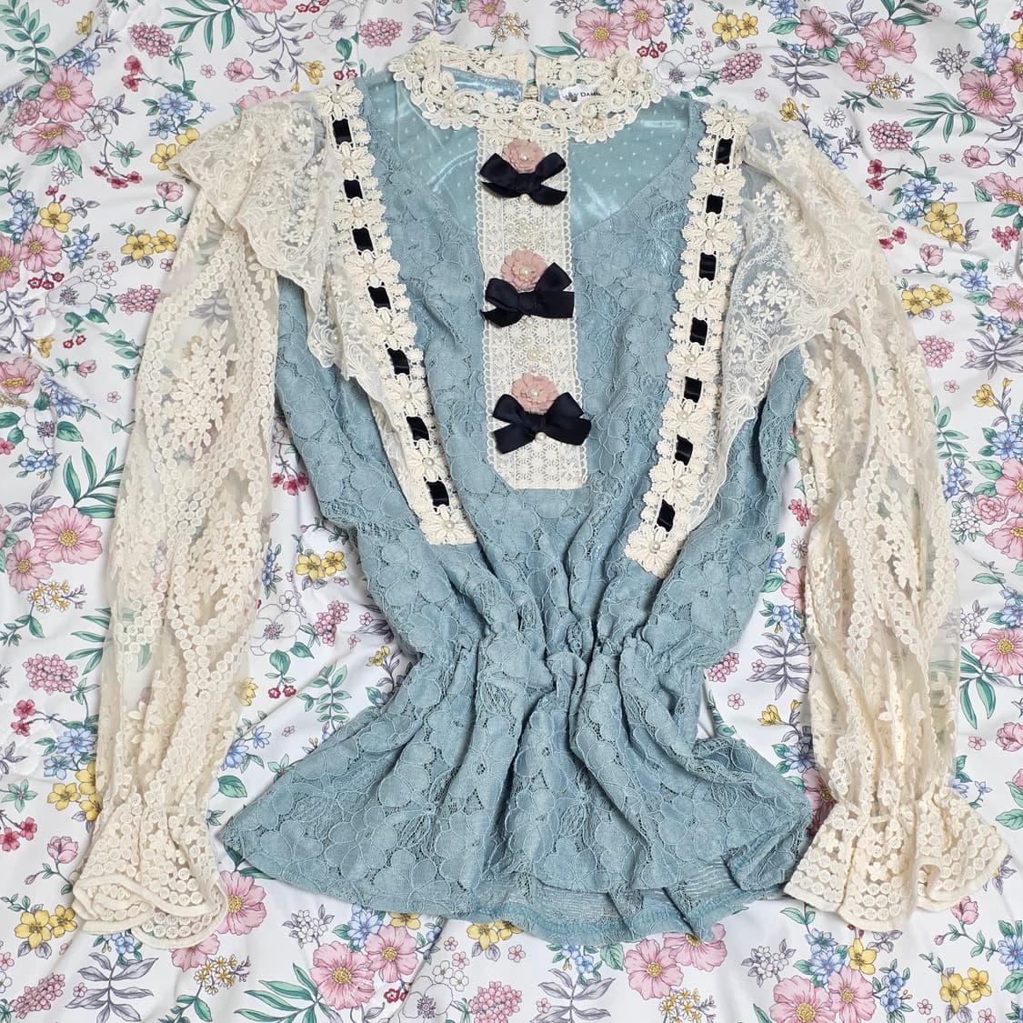 빈티지)민트히메갸루 로리타 플로럴진주레이스 고딕 로맨틱 엑팜깔 블라우스 상품이미지1