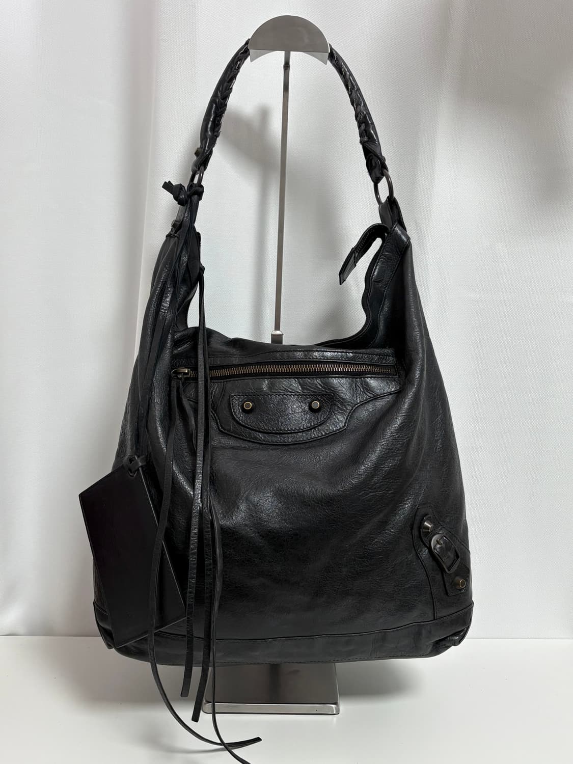 발렌시아가 데이 모터백 블랙 상품이미지1