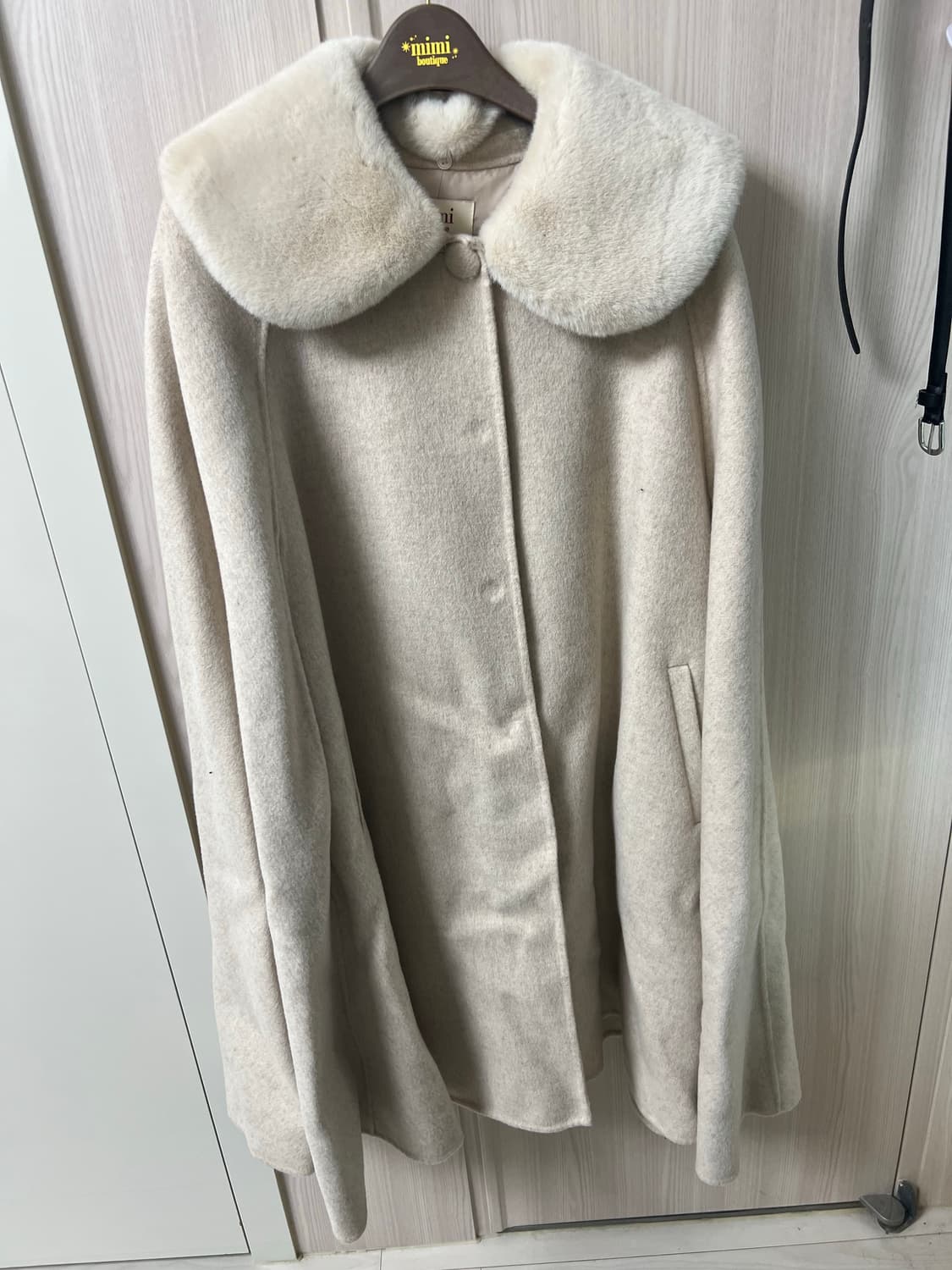 미미부티크 케이프코트 팝니다 상품이미지3